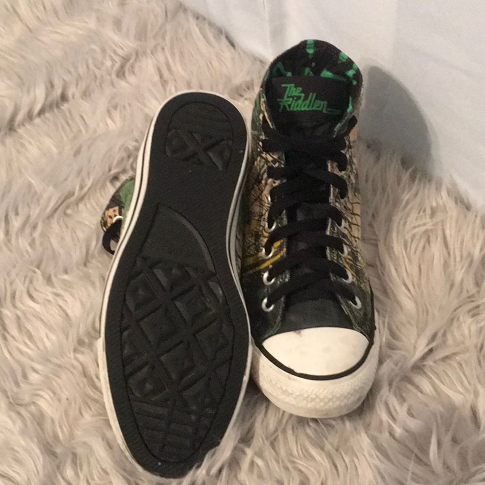 The Riddlen  Converse - Picture 2 of 5